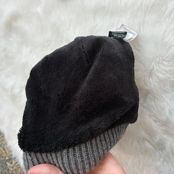 The North Face Womens Grey Cable Knit Fleece Lined Pom Beanie Hat One Size - Picture 7 of 7